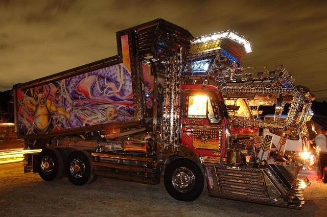 Dekotora art truck from Japan -- 